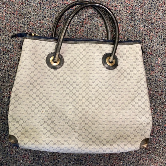 Vintage Gucci bag in tough shape needs some TLC - Picture 6 of 10